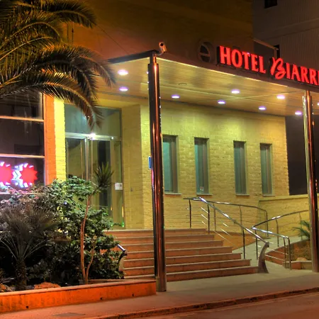 Biarritz Отель Гандия