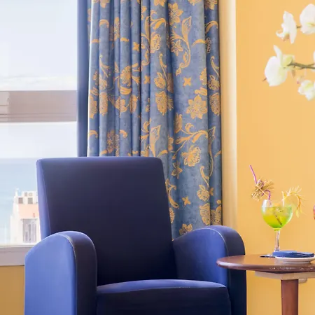 Отель Biarritz 3*