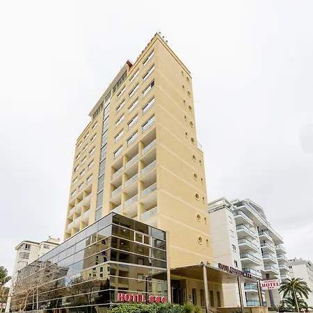 Отель Biarritz 3*