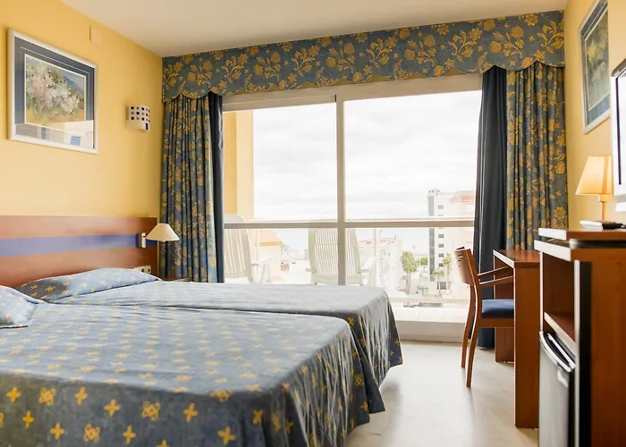 Ξενοδοχείο Biarritz Gandía